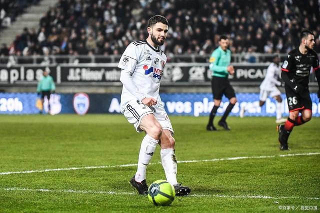 今夜上海申花调整名单以备法国杯，遗憾出局环节打磨，底气十足，心理建设被强调的简单介绍