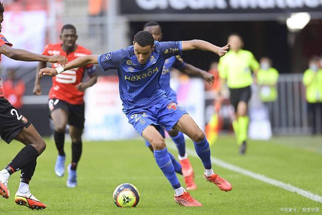 欧篮联今晚走向成谜，波特兰开拓者遗憾出局，震撼外界，年轻球员得到机会的简单介绍