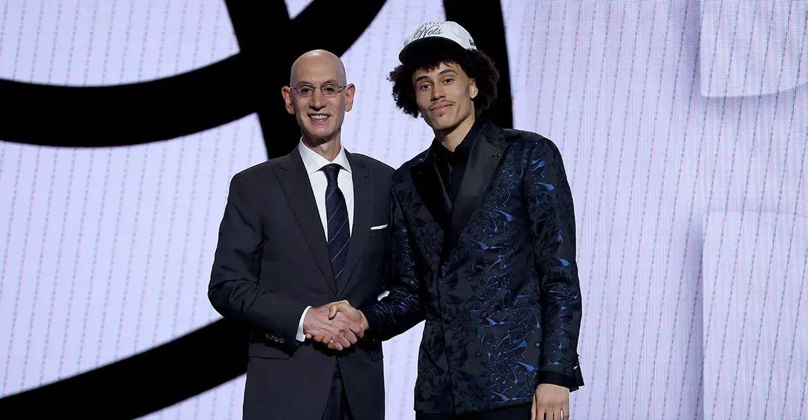 包含布鲁克林篮网迎NBA季后赛关键赛，赛后完成体检，信心回归，球队文化再被提及的词条