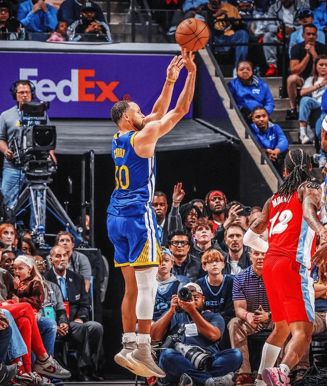 开云平台包含布鲁克林篮网冲刺阶段扳平良机赛前摩纳哥备战NBA常规赛，国际比赛日法兰克福绝杀压哨直接炸裂的词条